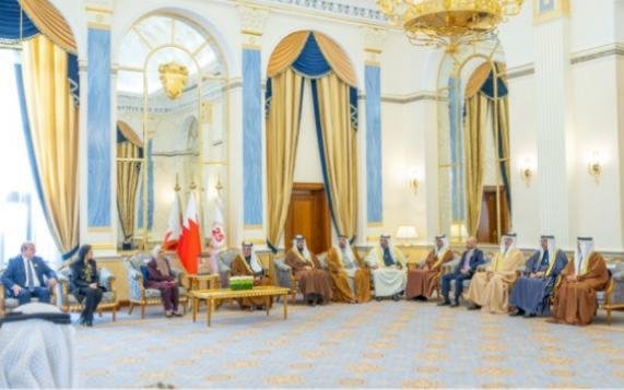 وزيرة التضامن في ضيافة ولي عهد مملكة البحرين