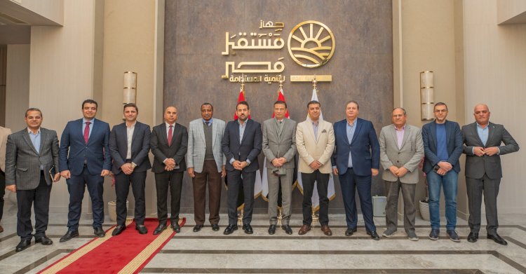 فاروق والحنيفات يتفقدان مشروعات مستقبل مصر للتنمية المستدامة