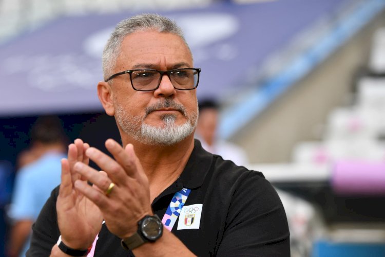 ميكالي يرحل عن تدريب المنتخب الأولمبي