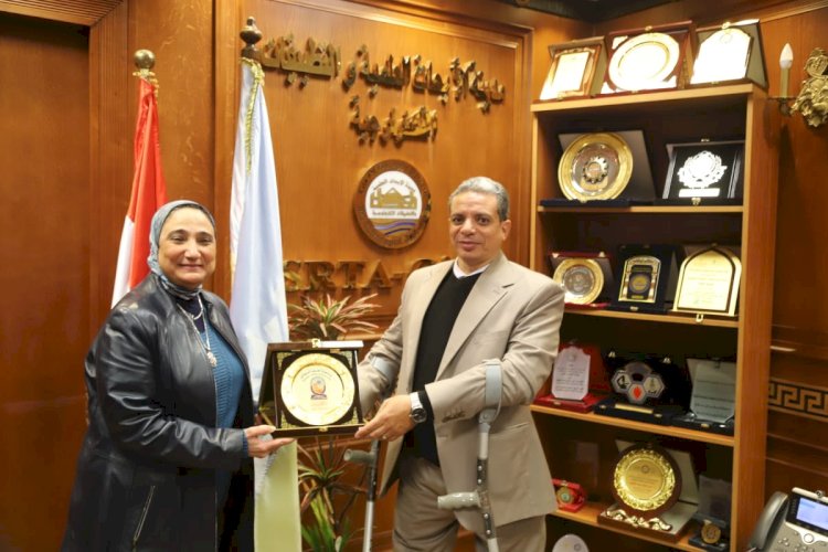 وفد جامعة جنوب الوادي يزور المنشآت العلمية المتميزة بجامعة الإسكندرية