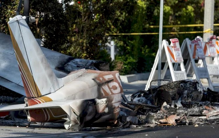 تحطم طائرة في كاليفورنيا لاصطدامها بأحد المباني ومصرع شخصان وإصابة 18