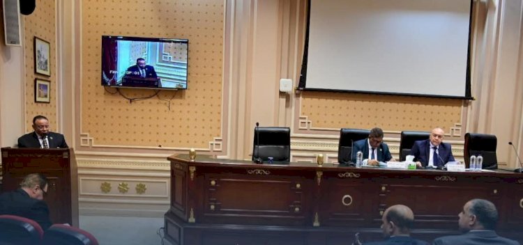 طلب إحاطة لرئيس مجلس الوزراء ووزير النقل لانارة ميدان طريق البحر الأحمر