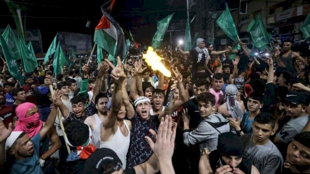قائمة الأسرى الفلسطينيين المٌفرج عنهم من السجلات الإسرائيلية