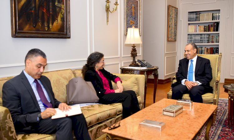 وزير الخارجية يلتقي بالقائمة بأعمال البعثة الأممية إلى ليبيا