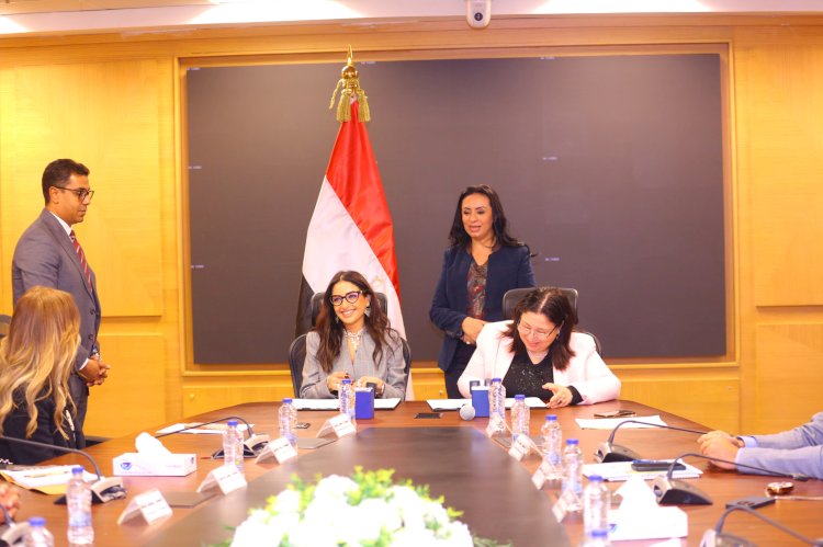 وزيرة التضامن الاجتماعي تشهد بروتوكول تعاون مع مؤسسة ساويرس للتنمية الاجتماعية