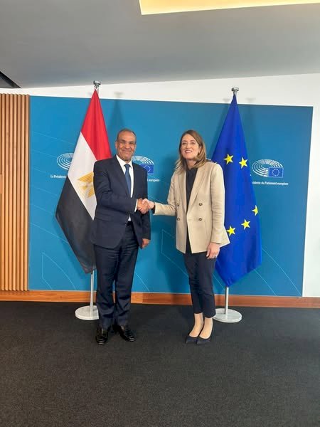 وزير الخارجية والهجرة يلتقى مع رئيسة البرلمان الأوروبى