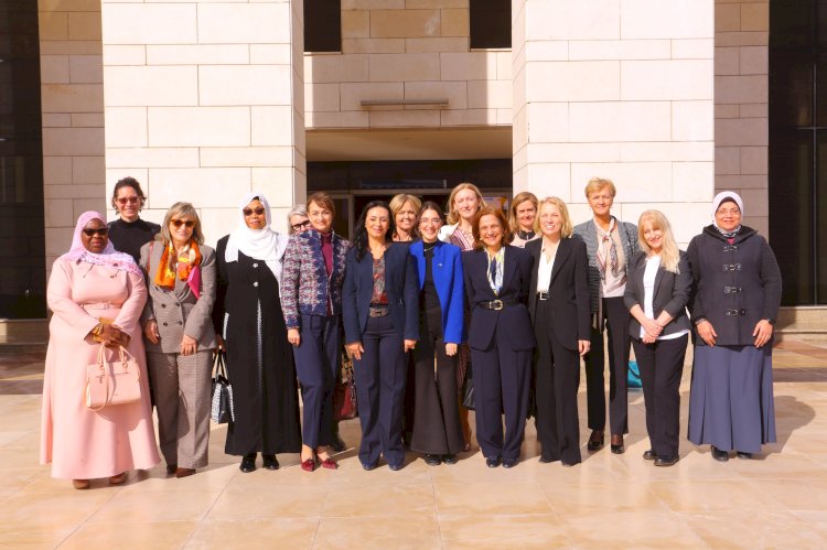 وزيرة التضامن تناقش العمل مع عدد من سفيرات الدول الأجنبية في مصر