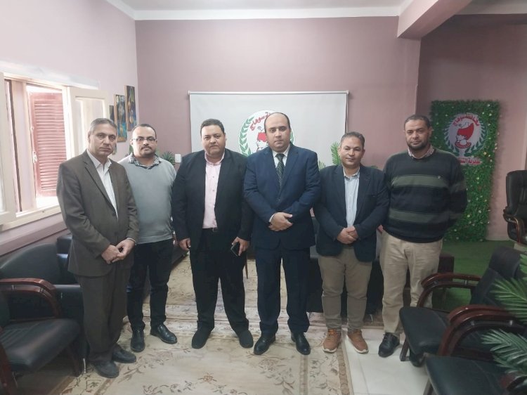 التنظيم والإدارة بسوهاج تنفذ برنامج نظم المعلومات بالتعاون مع التأمين الصحى