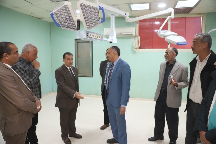جولة تفقدية لرئيس جامعة جنوب الوادي بمستشفى الحرم الجامعي