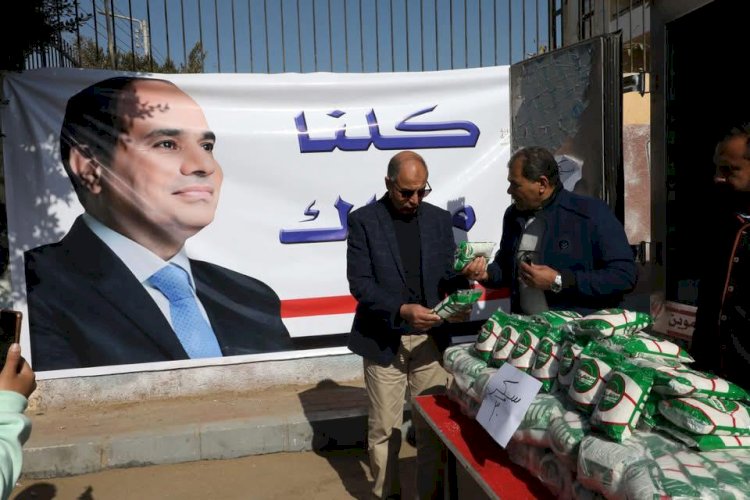 قافلة متنقلة لبيع السلع الغذائية المخفضة بالمعصرة بملوى