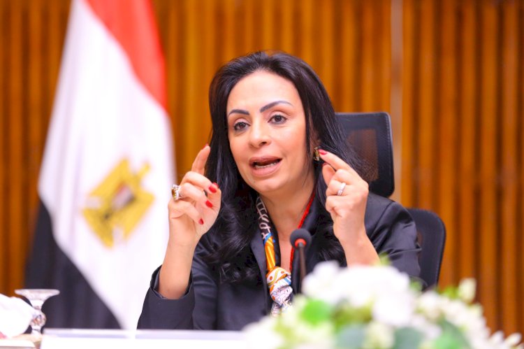 وزيرة التضامن ترأس اجتماع إدارة المركز القومي للبحوث الاجتماعية والجنائية