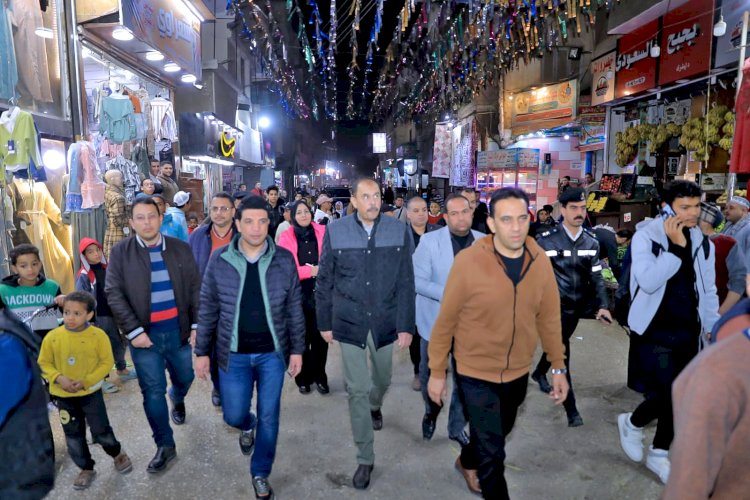 محافظ سوهاج يتفقد كورنيش أخميم الجديد ويتابع الوضع العام بشوارع المدينة