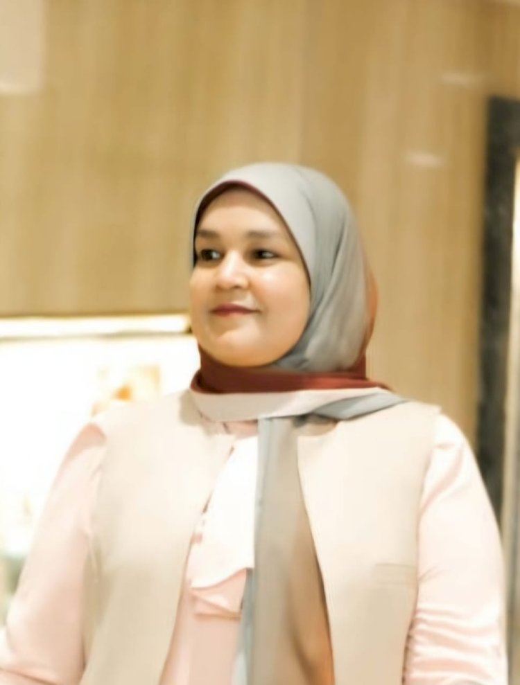 هند سعيد للتعاون الدولي و شيرين عبدالباسط لإدارة الإعلام بالديوان بمحافظة قنا