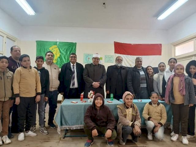 ندوة تثقيفية بعنوان حب الوطن بمدرسة عمر مكرم بالمنيا