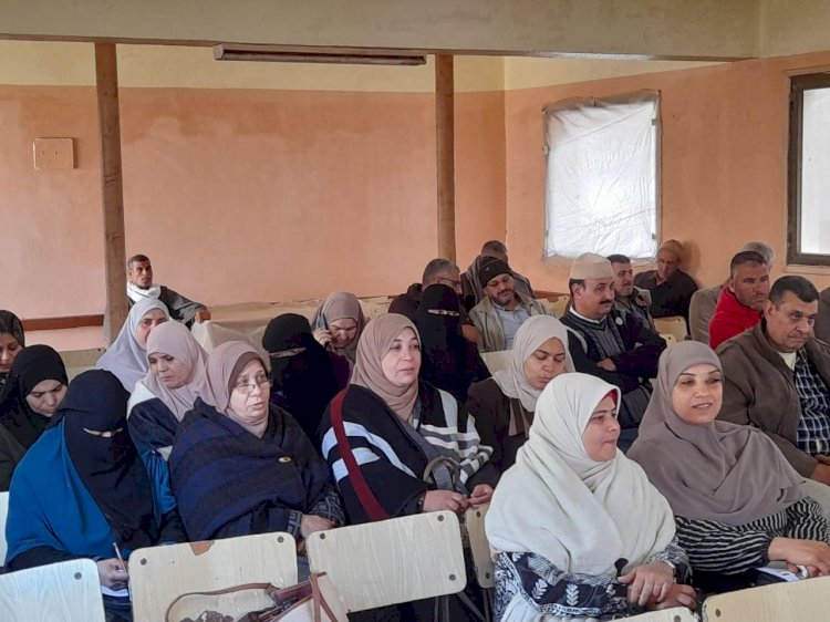 الحملة القومية  للقمح تنظم 43 حقل ارشادي وتقدم التقاوي مجاناً للمزارعين بأسيوط