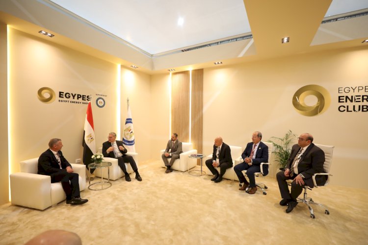 بدوي يناقش التطورات الإيجابية لاستثمارات شركة إكسون موبيل  في الغاز الطبيعي