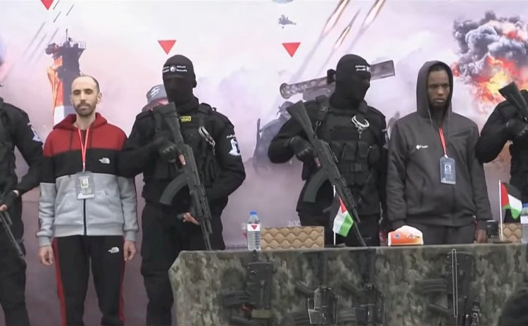 تسليم أثنين من أسري إسرائيل في مدينة رفح ورسالة من أسير لنتنياهو