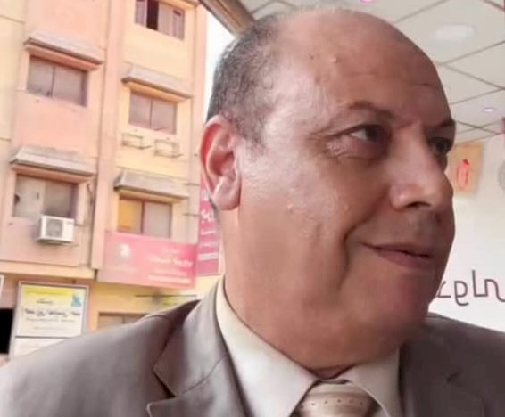 القادمون  ... شعر : حسن غريب أحمد