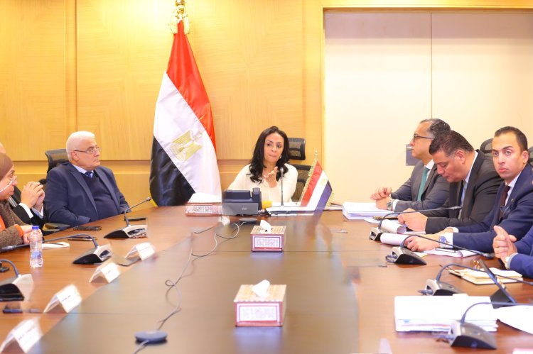 وزيرة التضامن ترأس  مجلس إدارة صندوق نظام تأمين الأسرة