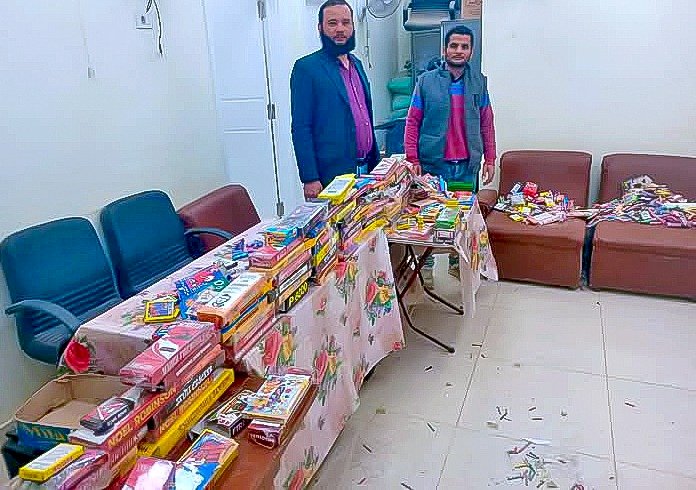 الوحدات المحلية تواصل حملاتها المكثفة للقضاء على ظاهرة انتشار الألعاب النارية