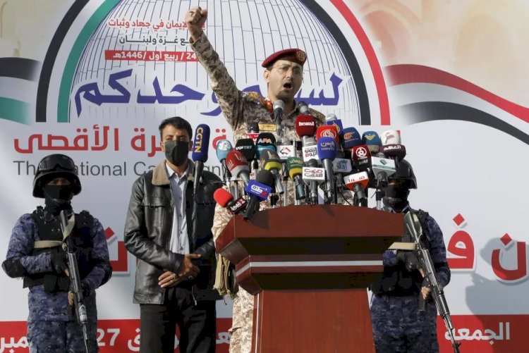 عاجل:الحوثيون يضربون حاملة الطائرات الأمريكية ترومان بالبحر الأحمر