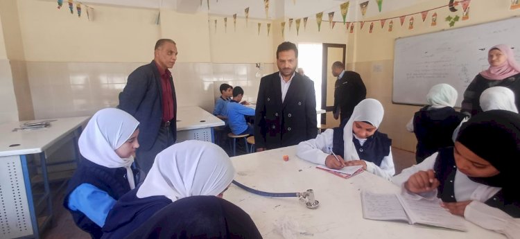 مديرعام تعليم أبوتشت يفاجىء مدرسة ابوتشت الإعدادية المشتركة