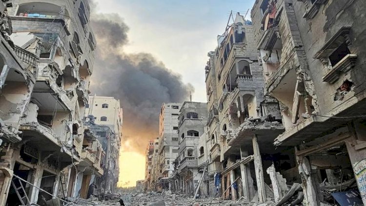 غزة تئن.. 400 شهيد في 4 ساعات من الاحتلال الإسرائيلي