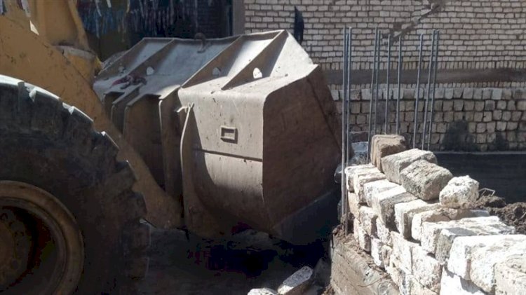 إزالة وإيقاف 57 حالة تعد ومخالفات بناء بدون ترخيص في المنيا