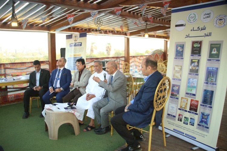 مركز العرب يناقش استراتيجية الوحدة العربية للشرفاء الحمادي