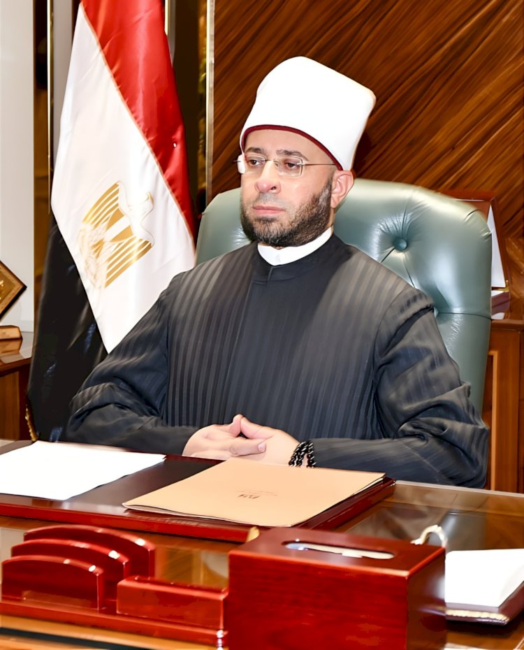 وزير الأوقاف يستعرض كنوز الجزء التاسع عشر من القرآن الكريم في "اللؤلؤ والمرجان"