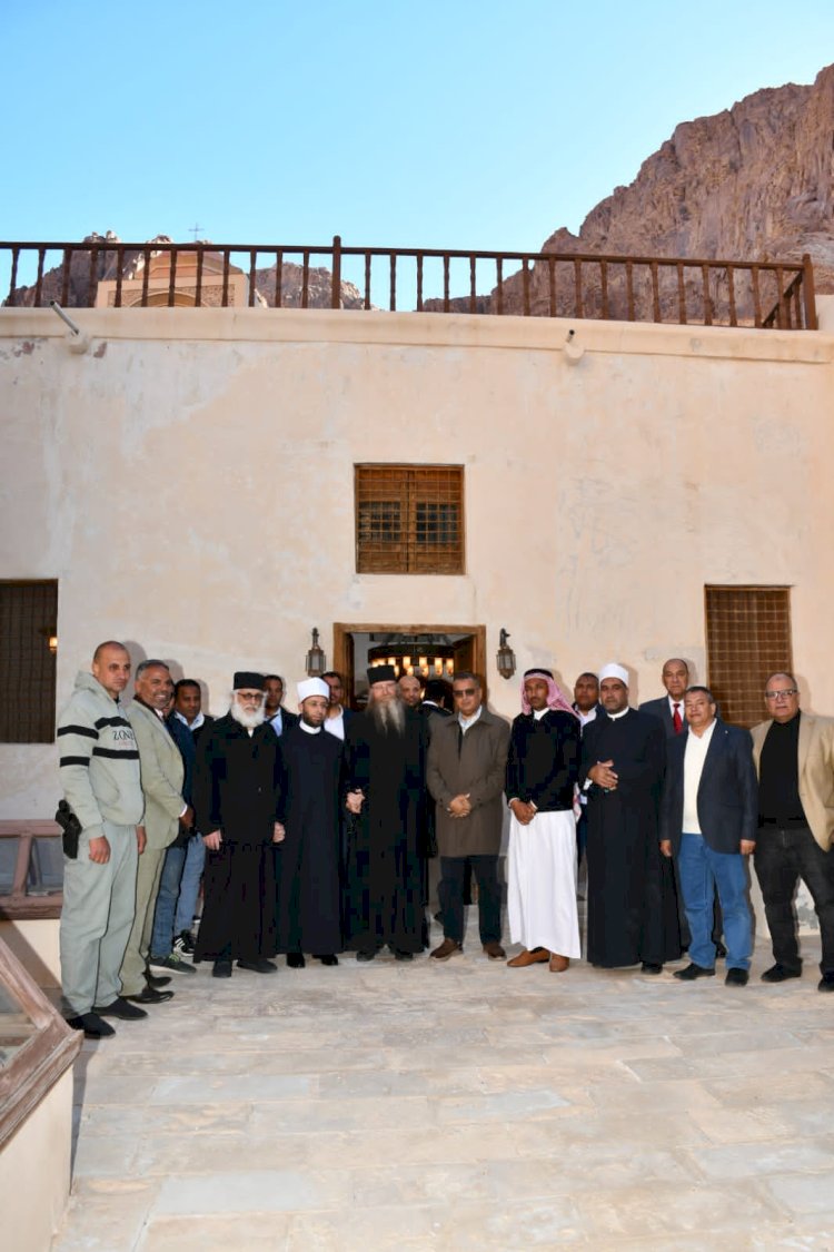 وزير الأوقاف ومحافظ جنوب سيناء يزوران دير سانت كاترين