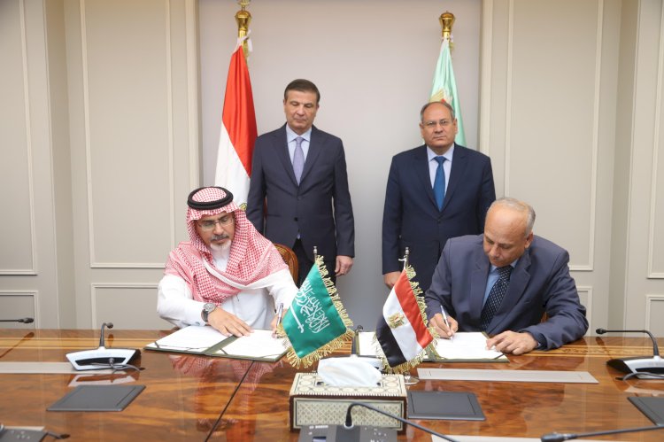 وزير الزراعة اتفاق مصرى سعودى لإنتاج المحسنات والمخصبات الزراعية في النوبارية