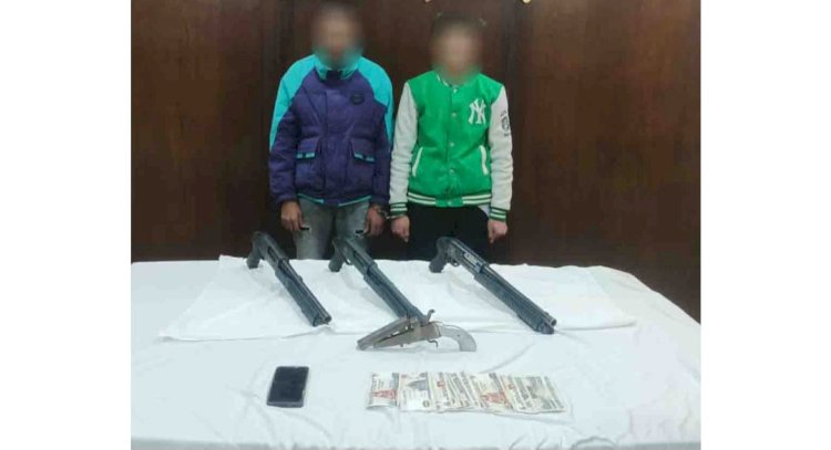 ضبط شخصين بالقاهرة لحيازتهما ذخائر وأسلحة نارية غير مرخصة