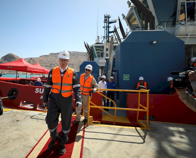 وزير البترول  يتفقد تسهيلات (سوميد) بميناء العين السخنة