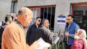 تحرير 22 محضرًا  للمحلات التى تعمل بدون ترخيص بمركز سمالوط