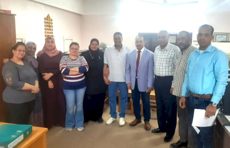 عميد كلية الحقوق بقنا يهنئ أعضاء هيئة التدريس والعاملين بعيد الفطر المبارك