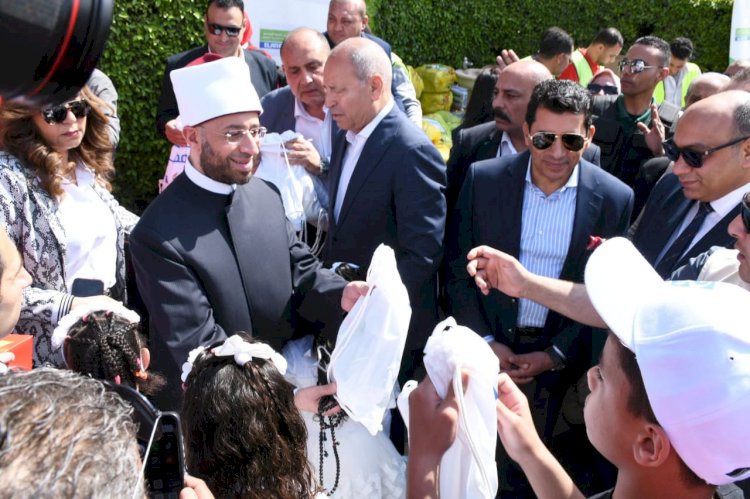 ثلاثة وزراء يشهدون احتفالا بيوم اليتيم في حديقة الأزهر