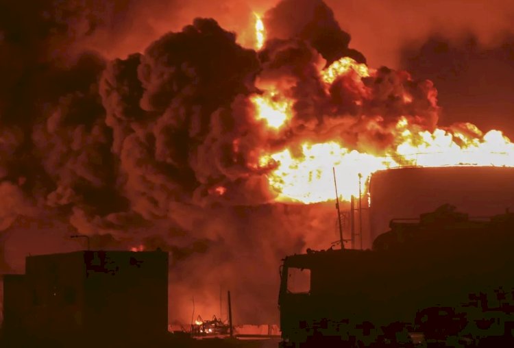 ضربات جوية أمريكية بريطانية تستهدف مصنع طائرات مسيرة للحوثيين