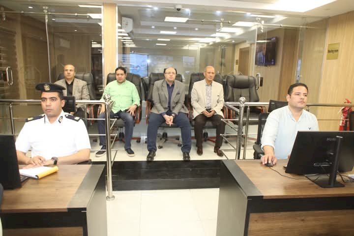 محافظ بني سويف يتابع مستجدات موقف تداعيات حالة عدم استقرار الأحوال الجوية