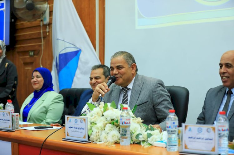 رئيس جامعة كفر الشيخ يشهد انطلاق فعاليات المؤتمر الدولي الثالث والعلمى الخامس