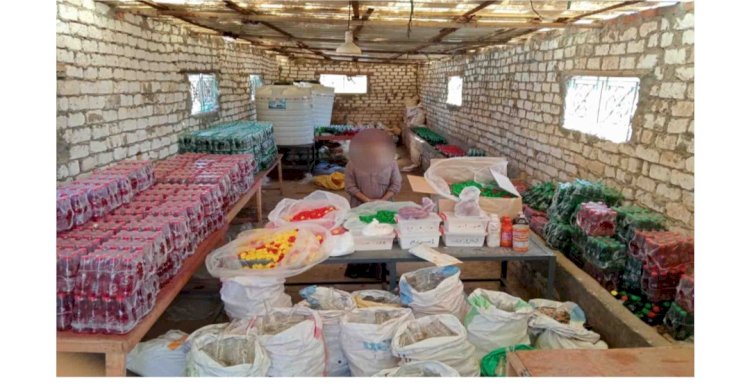 القبض علي المتهم بادارة مصنع لتصنيع المياه الغازية بدون ترخيص ببني سويف