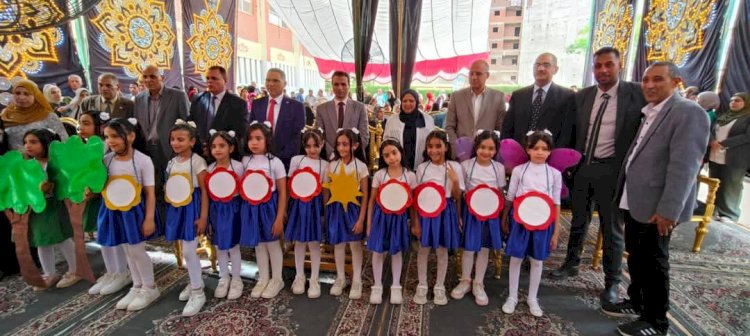 وكيل تعليم كفرالشيخ يشهد ختام الأنشطة الطلابية  بإدارة فوه التعليمية