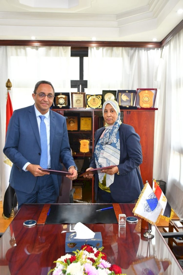 محافظة قنا توقع بروتوكول تعاون مع هيئة المساحة لتنفيذ مخطط حضري شامل