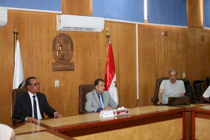 ورشة عمل بجامعة جنوب الوادى عن التطبيق الكامل لموازنة البرامج والاداء