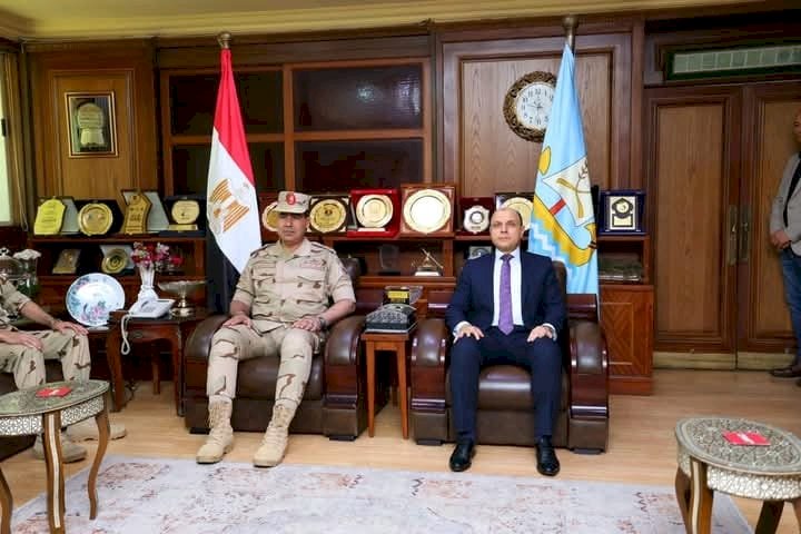 محافظ كفرالشيخ يستقبل قائد قوات الدفاع الشعبي والعسكري