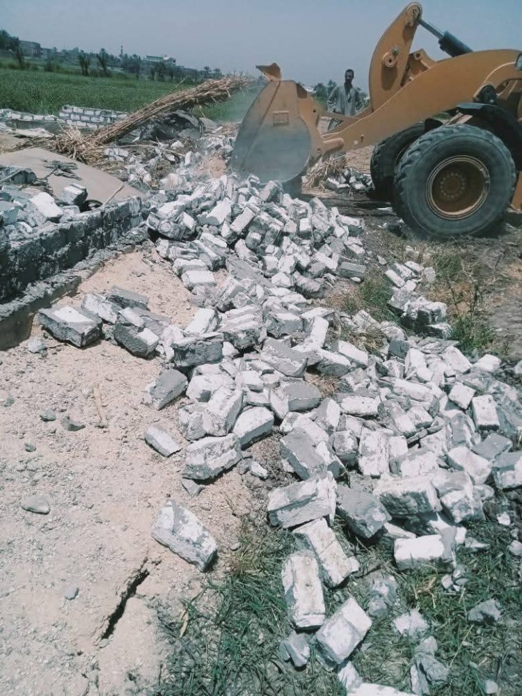 إزالة 410  حالة تعدي على أملاك الدولة والأراضي الزراعية بسوهاج