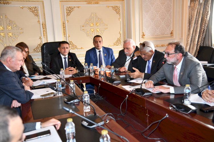 اجتماع موسع بلجنة الصناعة بالبرلمان لمناقشة تعديلات قانون هيئة سلامة الغذاء