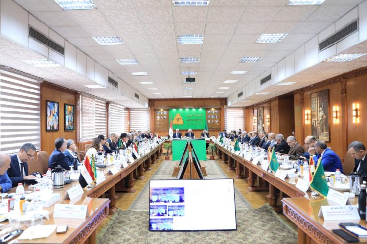 رئيس جامعة المنيا يشارك فى إجتماع المجلس الأعلى للجامعات فى رحاب جامعة المنوفية