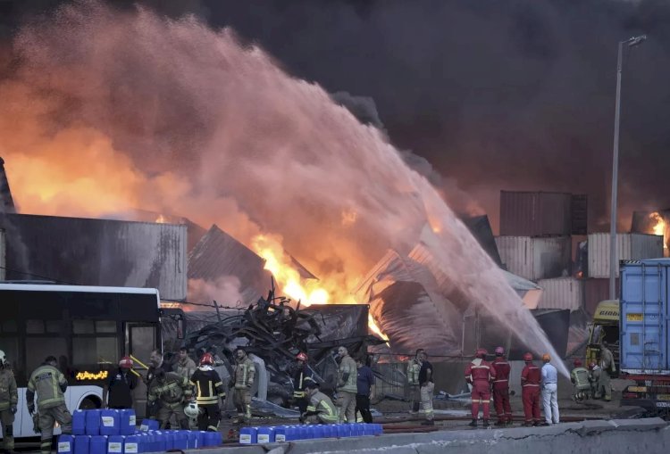 مدفيديف نائب رئيس مجلس الأمن الروسي : سيناريو الحرب النووية قائم
