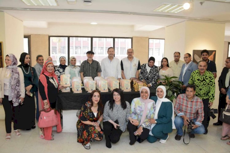 "إسكندرية بعيون فنان" في معرض لقاء المبدعين الثامن بأكاديمية الفنون